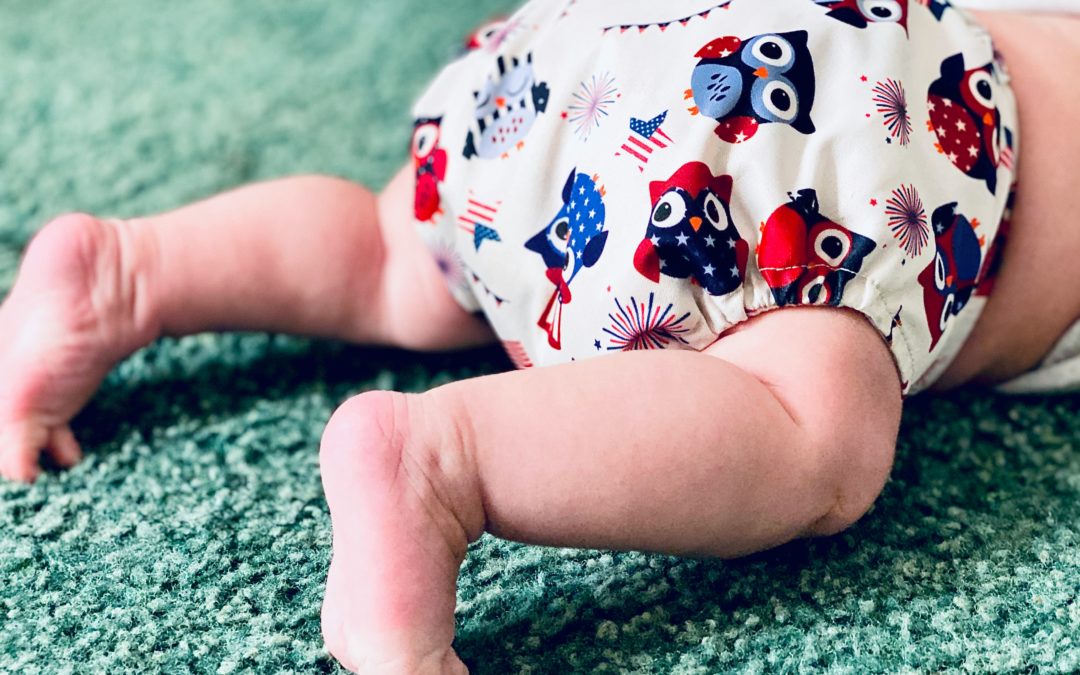 Idée reçue n°34 : “ les couches lavables ça fait des grosses fesses ! C’est impossible d’habiller bébé…”